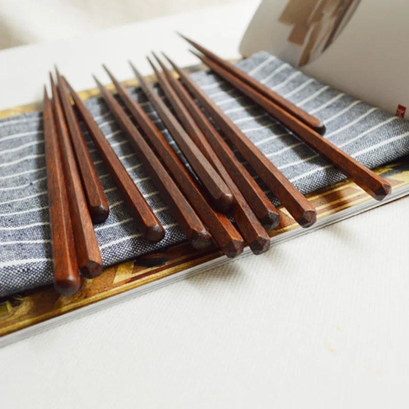 Domowe pałeczki z litego drewn – Bamboo Cutlery Travel recenzja i cena